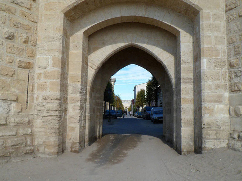 Stadttor in Aigues Mortes